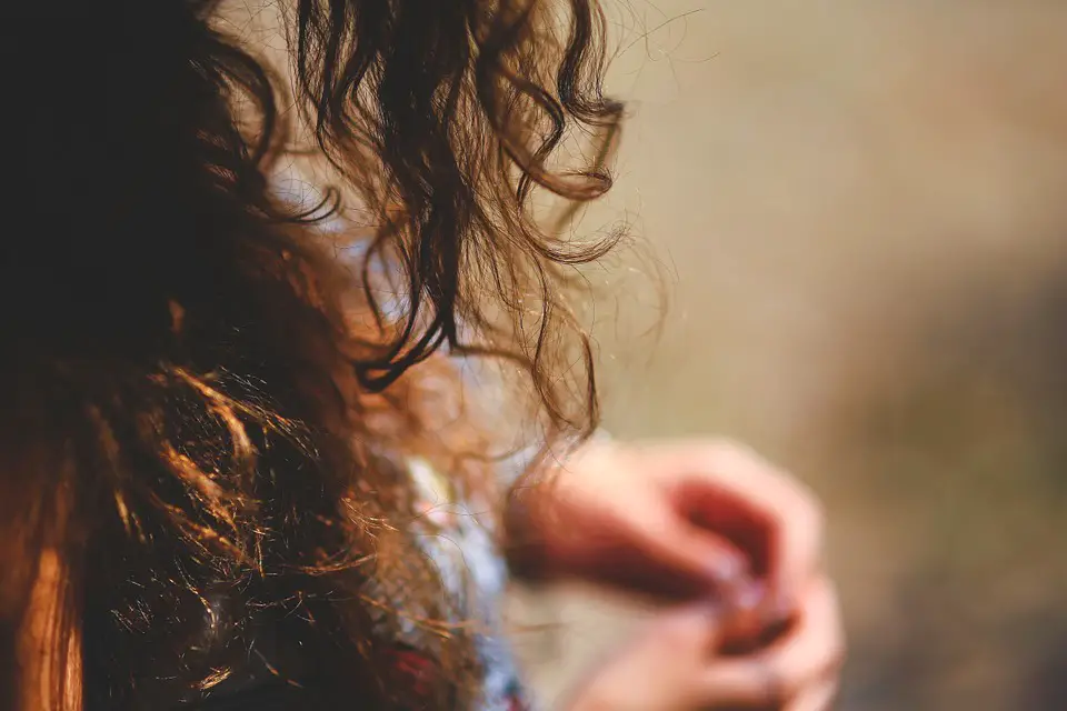 Huile de ricin pour cheveux secs