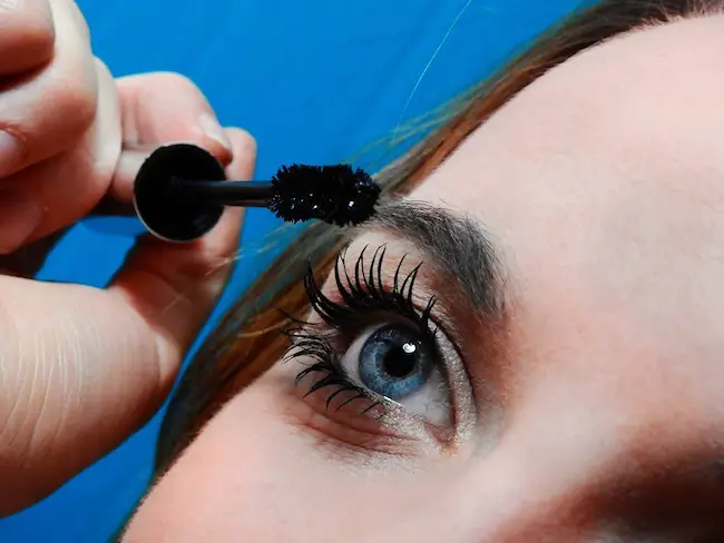 Huile de ricin mascara
